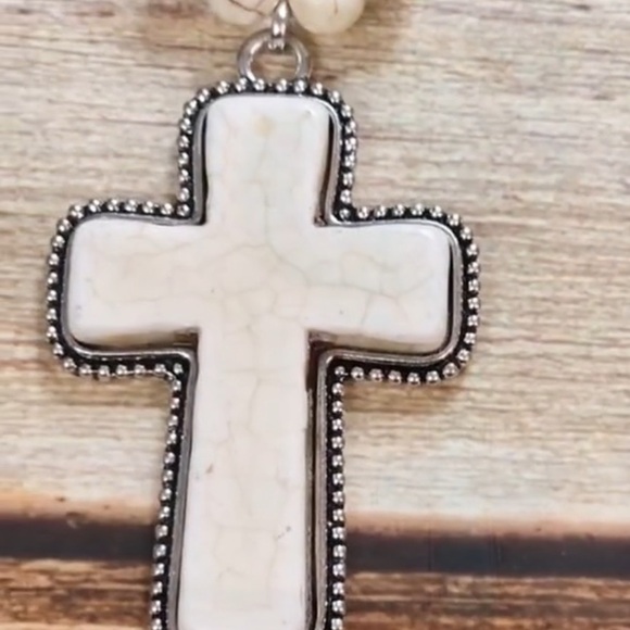 Beaded style Cross - Picture 3 of 4